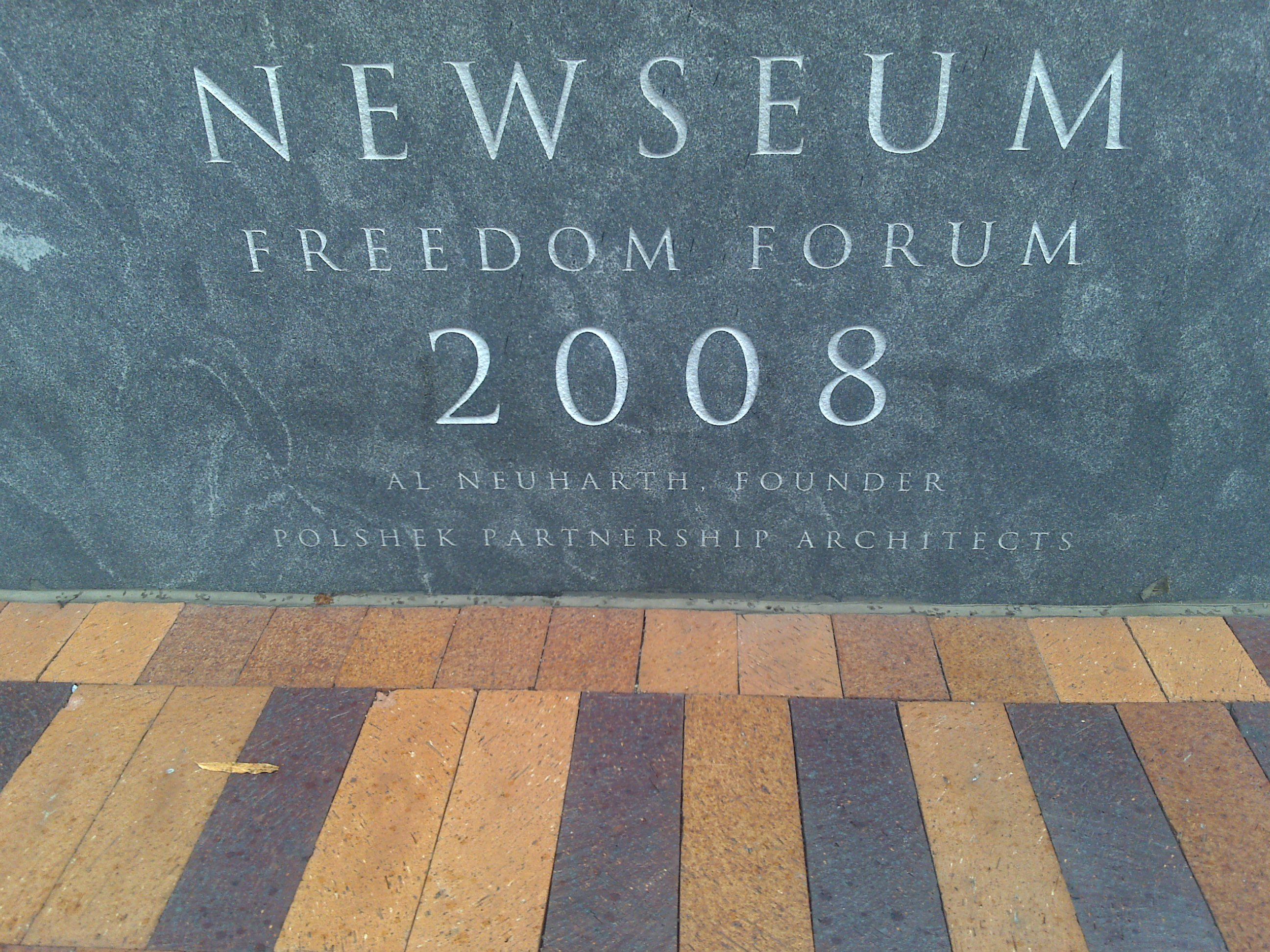 Newseum Tablet 